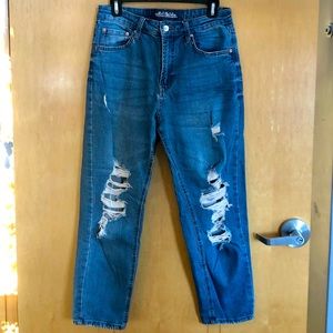 Excellent condition, only worn once! Marked as a size 8, fits true to size.